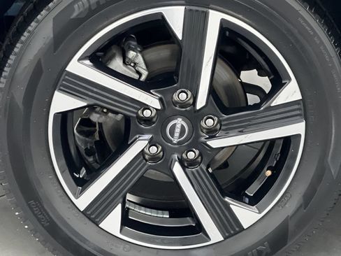 Used 2025 Nissan Sentra SV FWD image 69