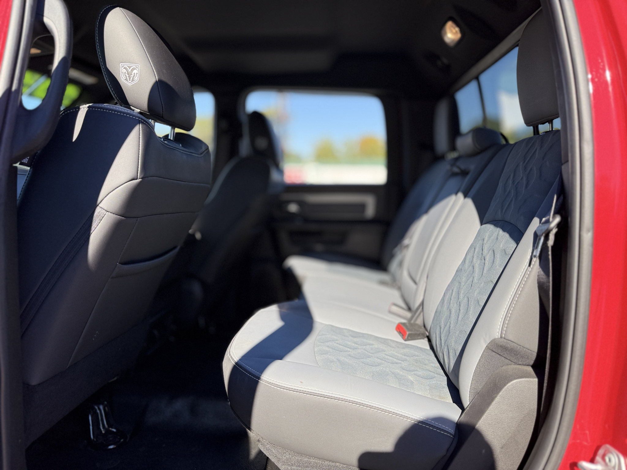 Used 2018 RAM 2500 Power Wagon w/ Luxury Group AWD/4WD image 29