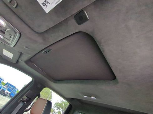 Used 2024 GMC Sierra 2500 Denali Ultimate AWD/4WD image 21