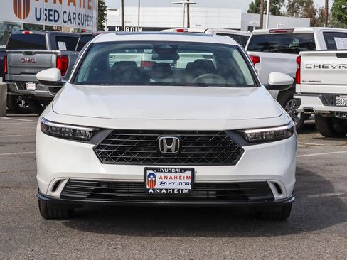 Used 2024 Honda Accord EX image 2