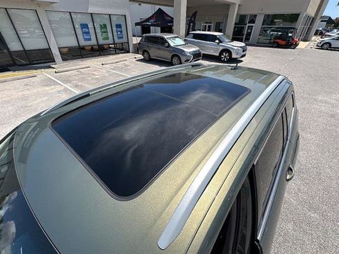 Certified 2025 Volkswagen Atlas SEL Premium R-Line image 12