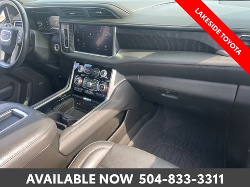 Used 2022 GMC Yukon XL Denali RWD image 15
