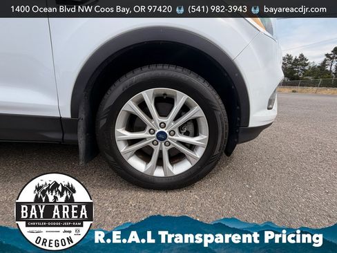 Used 2018 Ford Escape SE AWD/4WD image 9