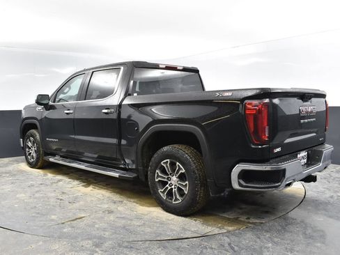 Used 2024 GMC Sierra 1500 SLT w/ X31 Off-Road Package AWD/4WD image 9