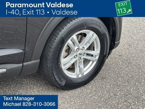 Used 2023 Ford Explorer XLT w/ Equipment Group 202A image 28