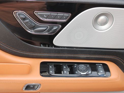 Used 2023 Lincoln Aviator Black Label w/ Dynamic Handling Package image 13