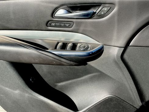 Certified 2023 Cadillac XT4 Premium Luxury w/ Technology Package image 33