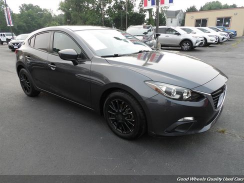 Used 2016 MAZDA MAZDA3 i Sport FWD image 3
