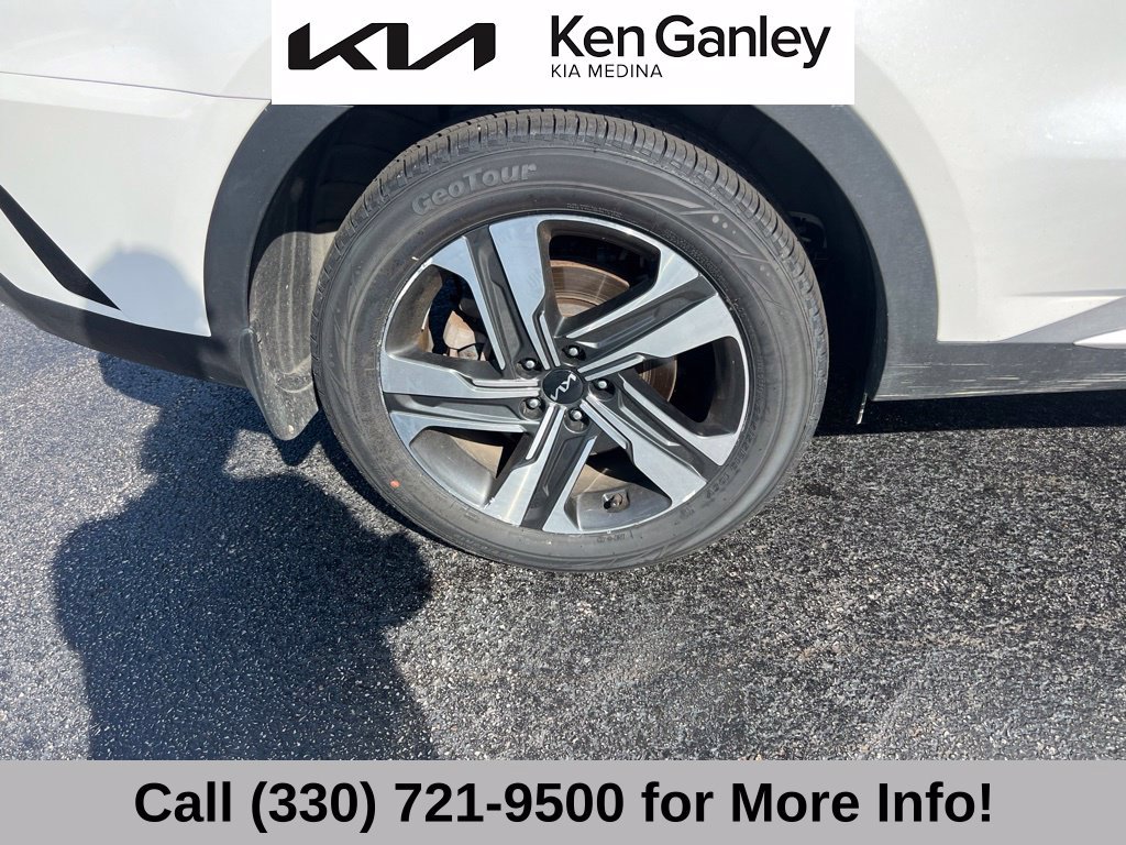 Certified 2023 Kia Sorento EX AWD/4WD image 21