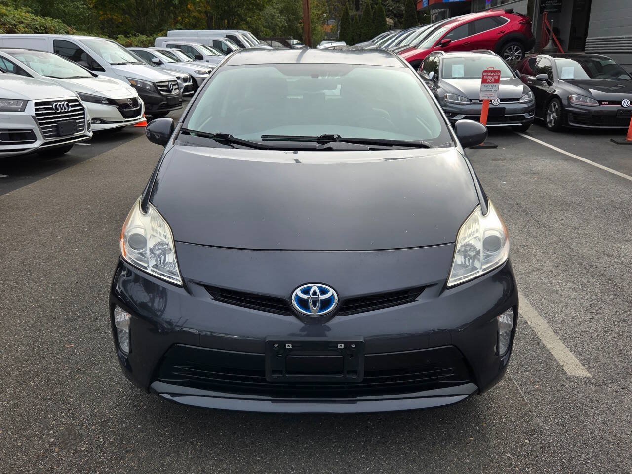 Used 2015 Toyota Prius Three FWD image 2