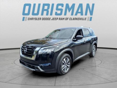 Used 2024 Nissan Pathfinder SL image 7