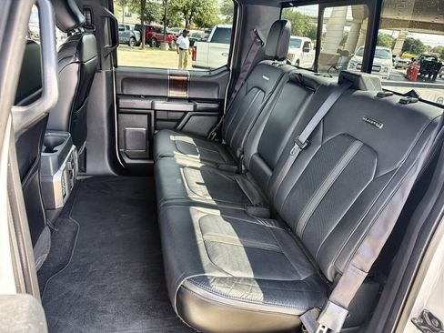 Used 2016 Ford F150 Platinum w/ Equipment Group 701A Luxury AWD/4WD image 23