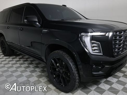 Used 2026 GMC Yukon XL Denali Ultimate AWD/4WD image 3