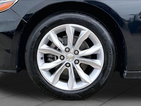Used 2020 Chevrolet Malibu LT FWD image 11