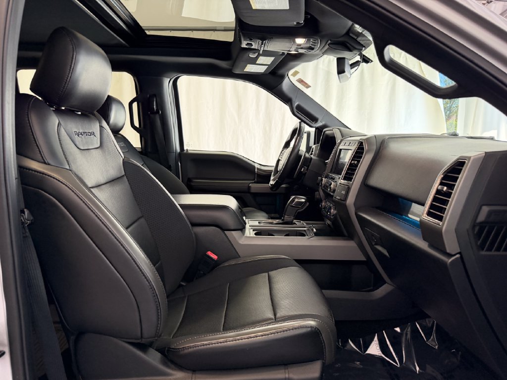 Used 2019 Ford F150 Raptor w/ Equipment Group 802A Luxury AWD/4WD image 15