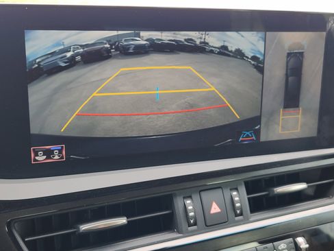 Used 2022 Lexus ES 300h Ultra Luxury image 44