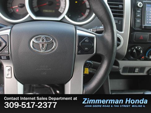 Used 2014 Toyota Tacoma 4x4 Double Cab w/ SR5 Package image 11