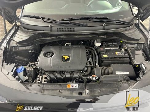 Used 2025 Kia Soul LX FWD image 27