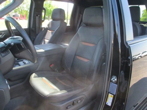 Used 2024 GMC Sierra 2500 AT4 w/ AT4 Premium Plus Package image 23