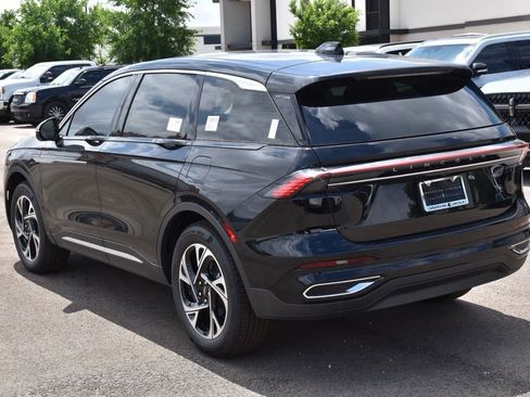 New 2026 Lincoln Nautilus Premier AWD/4WD image 38