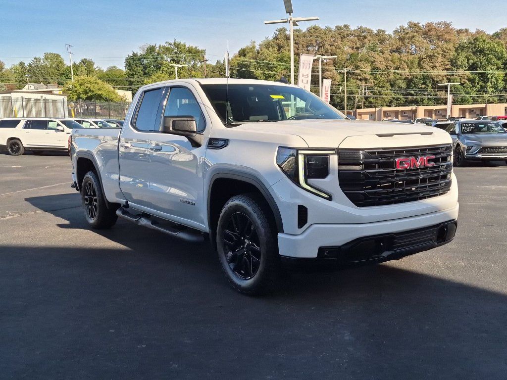 Used 2023 GMC Sierra 1500 Elevation AWD/4WD image 4