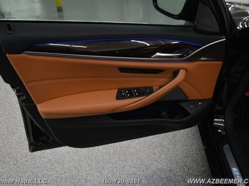 Used 2018 BMW 530e image 40