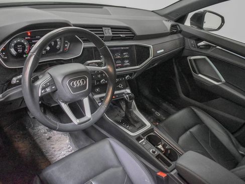 Used 2022 Audi Q3 2.0T Premium Plus w/ Premium Plus Package image 17