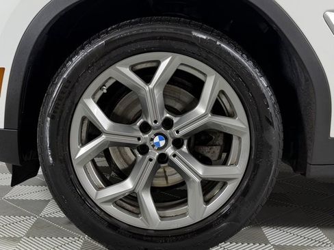 Used 2023 BMW X3 xDrive30i w/ Premium Package image 9