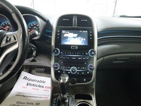 Used 2015 Chevrolet Malibu LT w/ Leather Package FWD image 14