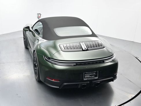 Certified 2026 Porsche 911 Carrera GTS image 40