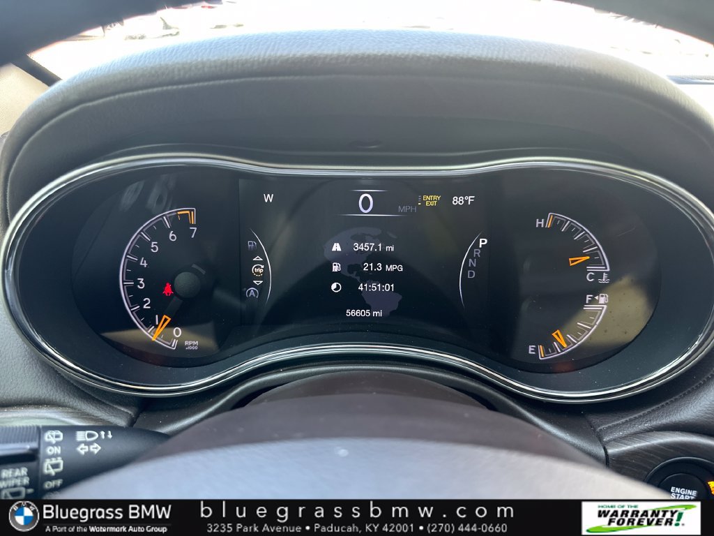 Used 2020 Jeep Grand Cherokee Overland AWD/4WD image 15