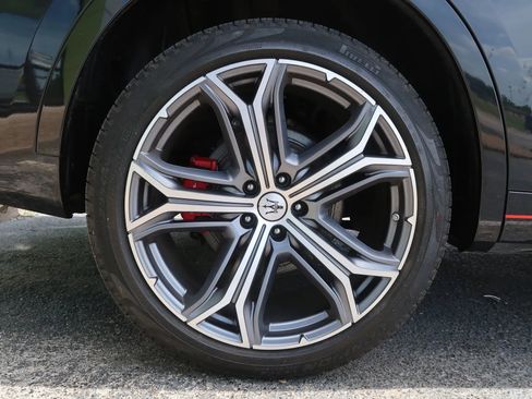 Used 2022 Maserati Levante Modena AWD/4WD image 55