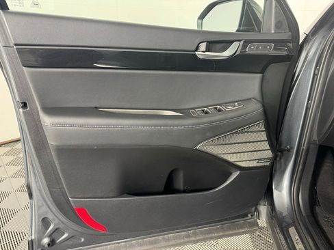 Used 2022 Hyundai Palisade Limited w/ Cargo Package FWD image 9