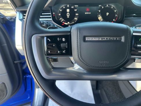 Used 2024 Land Rover Range Rover Autobiography image 17