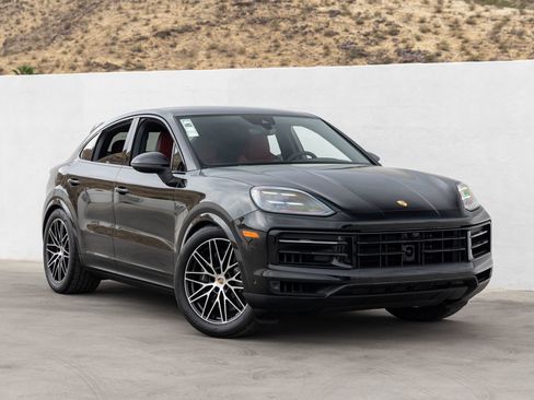 New 2026 Porsche Cayenne E-Hybrid Coupe image 9