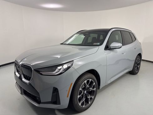 New 2026 BMW X3 xDrive30 w/ Premium Package image 3