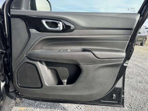 New 2026 Jeep Compass Latitude image 15