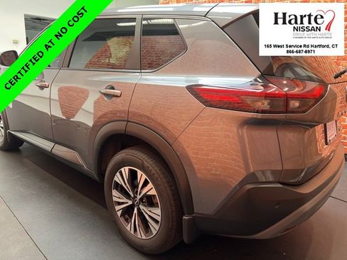 Used 2023 Nissan Rogue SV image 5