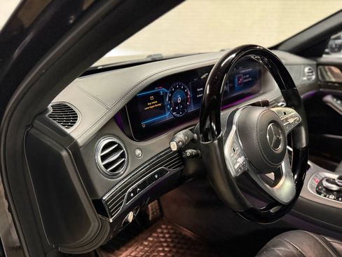 Used 2018 Mercedes-Benz S 560 4MATIC Sedan w/ AMG Line Exterior image 12