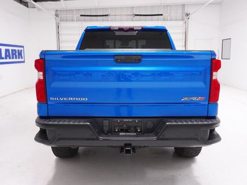 Used 2022 Chevrolet Silverado 1500 ZR2 w/ Technology Package image 6