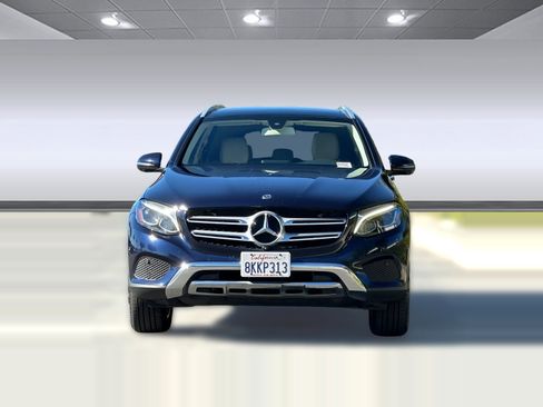 Used 2019 Mercedes-Benz GLC 300 4MATIC image 5