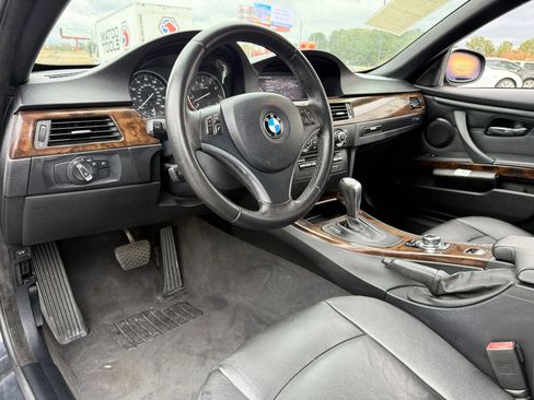 Used 2010 BMW 328i Convertible image 15