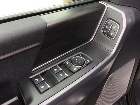 New 2025 Ford F150 Lariat w/ Equipment Group 501A Mid image 10