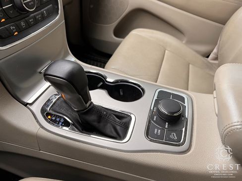 Used 2017 Jeep Grand Cherokee Limited w/ Luxury Group II image 20