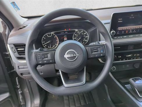 Used 2023 Nissan Rogue SV FWD image 22