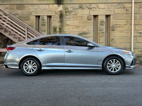 Used 2018 Hyundai Sonata SE FWD image 3