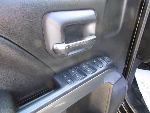 Used 2018 Chevrolet Silverado 1500 LT w/ True North Edition image 9