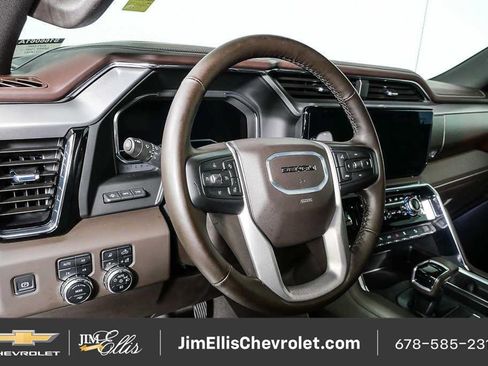 Used 2025 GMC Sierra 1500 Denali w/ Technology Package AWD/4WD image 38