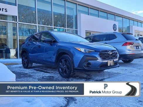Used 2024 Subaru Crosstrek 2.0i image 1