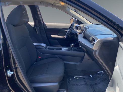 Used 2025 Nissan Kicks S FWD image 15